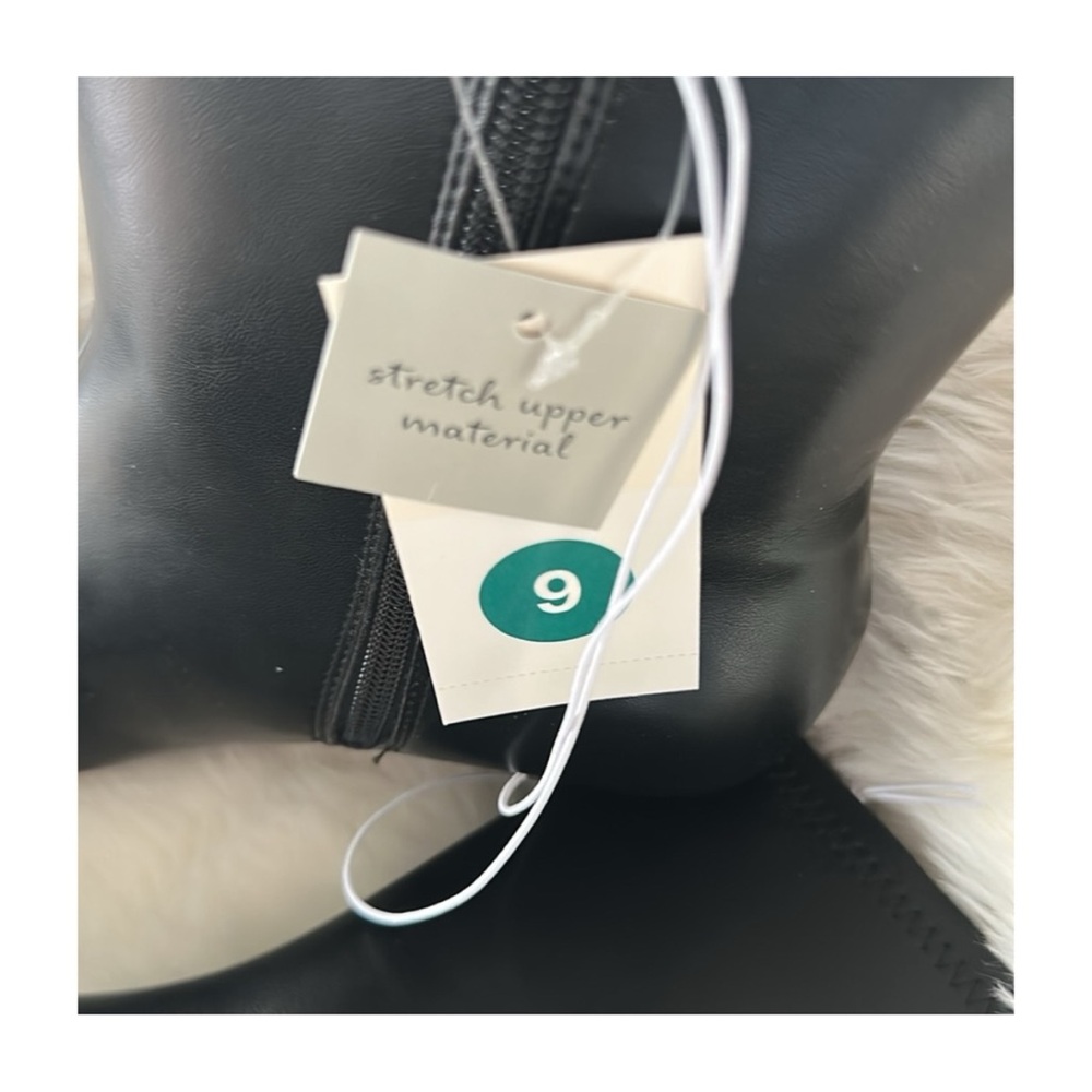 🆕 New Women's Lonnie Kitten Heel Stretch
Ankle Boots - A New Day Black Size 9 - Picture 7 of 7